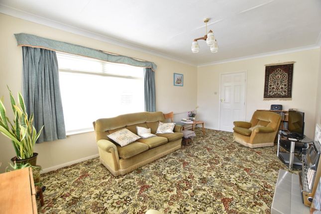 Detached bungalow for sale in Lee Fair Gardens, Bottesford, Scunthorpe