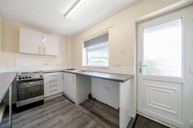 3, Rothbury Way, Rotherham photo 4