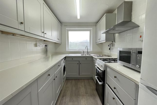 Kestrel Court, 2, Bembridge Gardens, Ruislip photo 3