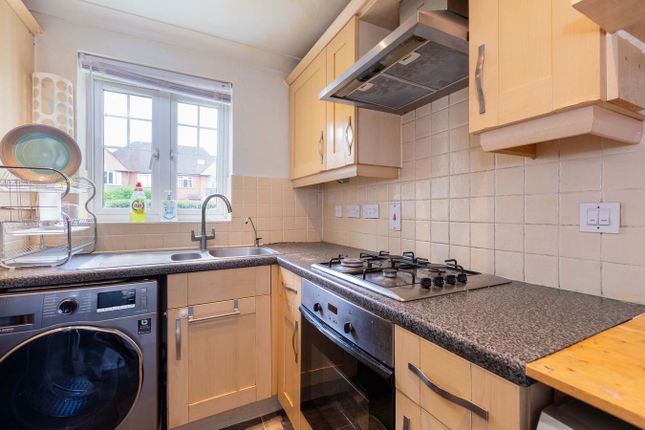 86, Cookham Road, Maidenhead photo 2