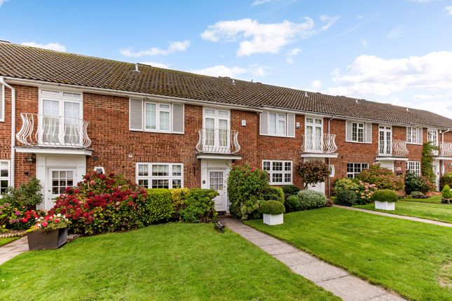 54, Sunningdale Close, Stanmore photo 3