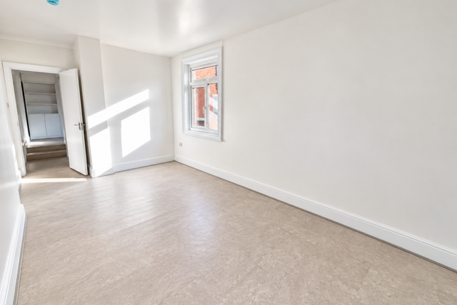 99, Knighton Field Road West, Leicester photo 5