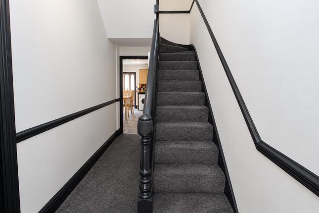 26, Letty Street, Cardiff photo 4