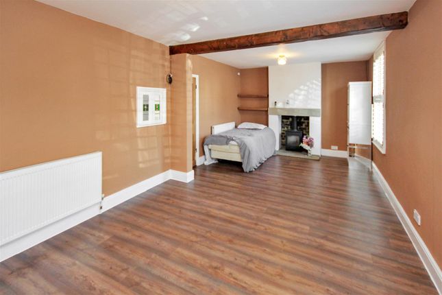 6, Redwell Road, Wellingborough photo 4