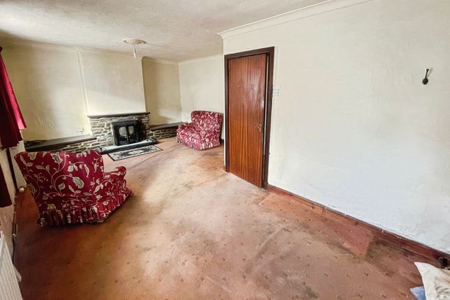 28 Evans Street, Bridgend photo 2