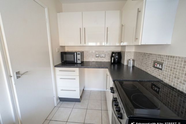 18 Applewood Drive, Grantham photo 4