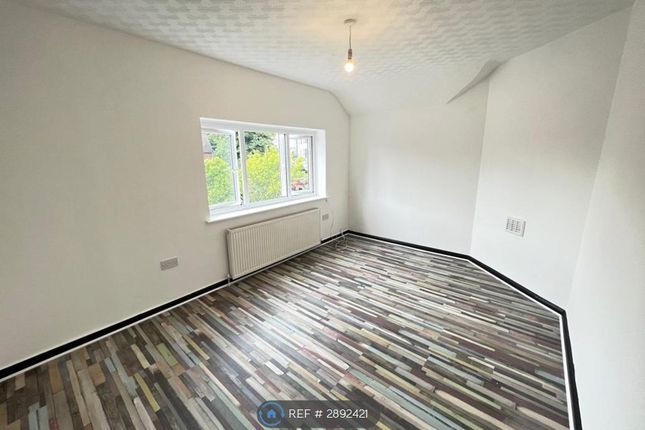 Eccles Old Road, Salford photo 4