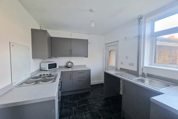 Thumbnail Terraced house to rent in Springwell Lane, Doncaster