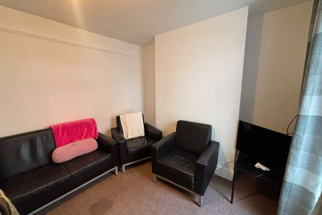 5, Hoopern Street, Exeter photo 2