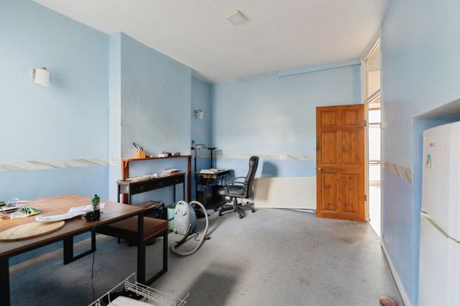 12, Agnes Grove, Wallasey photo 4