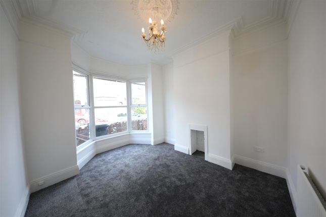22, Duesbery Street, Hull photo 4