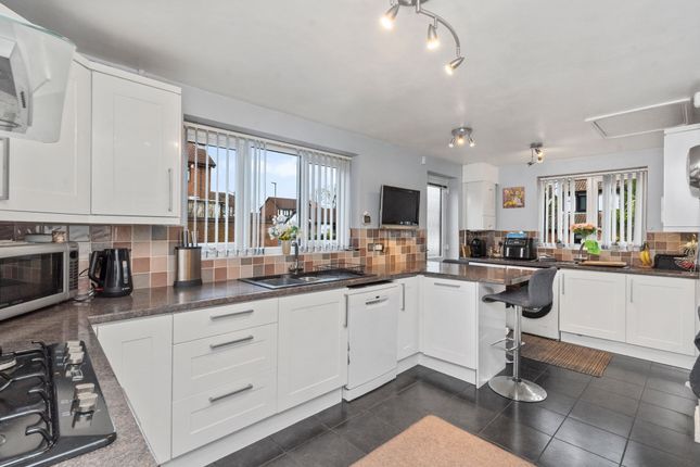 4 Selby Close, St. Helens photo 3