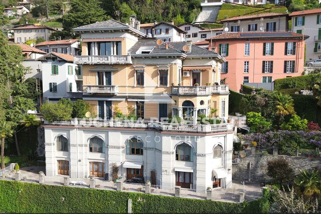 Thumbnail Apartment for sale in Via Della Libertà, Cernobbio, Como, Lombardy, Italy