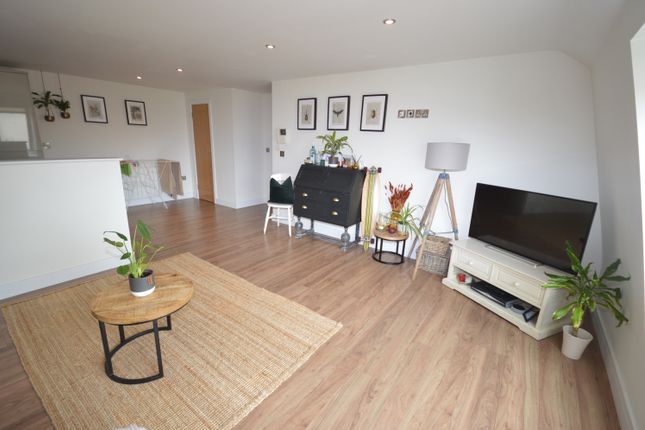 Flat 11 Aqua House, 2a New Street, Lymington photo 5