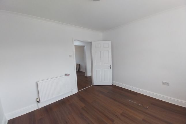 Flat 4, Beech House, Derley Road photo 4
