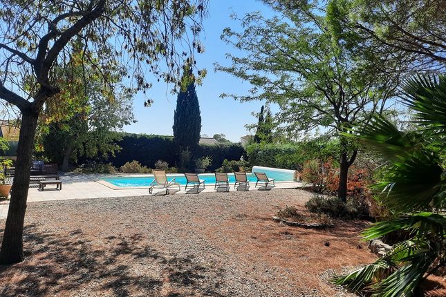 Villa for sale in Roujan, Languedoc-Roussillon, 34320, France