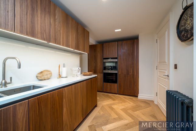 200 Bay House, Kidderpore Avenue, London photo 2