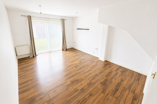 12, Carnation Way, Nuneaton photo 2