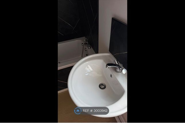 Bankside Court, Alsager, Stoke-On-Trent photo 4
