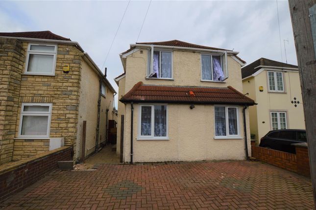 Thumbnail Detached house to rent in St. Pauls Avenue, Slough