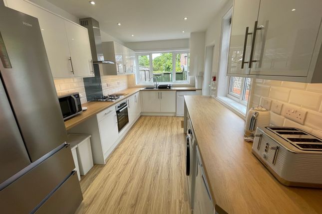 71, Latimer Road, Exeter photo 4