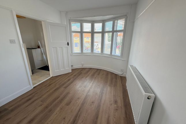 161, Stradbroke Road, Lowestoft photo 5