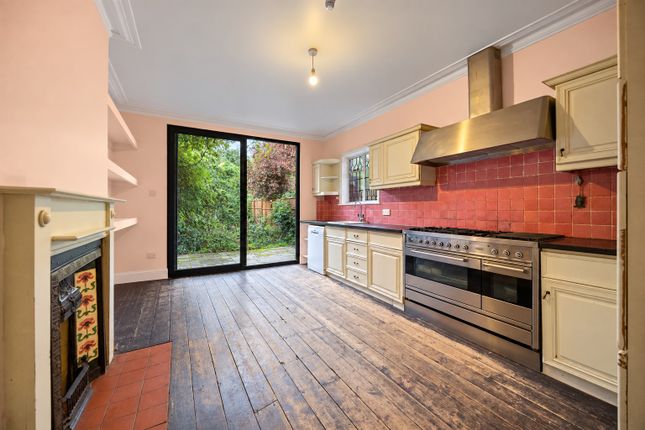 45, Gondar Gardens, London photo 2