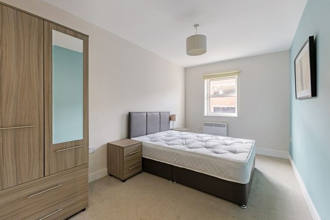 Flat 8, Emperor Court, Arden Street, Stratford-upon-Avon photo 4