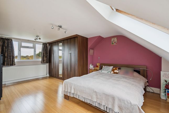 107 Granville Road, Uxbridge photo 3