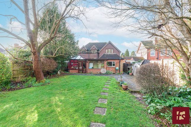 4-bed house on 57, Pinewood Avenue, Crowthorne, £830,000