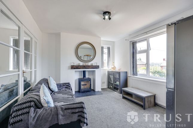 72 Jeremy Lane, Heckmondwike photo 4