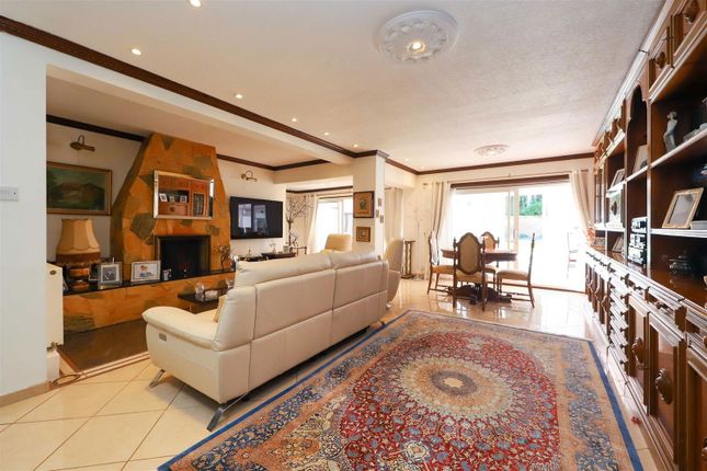 189, Park Avenue, North Ruislip photo 3