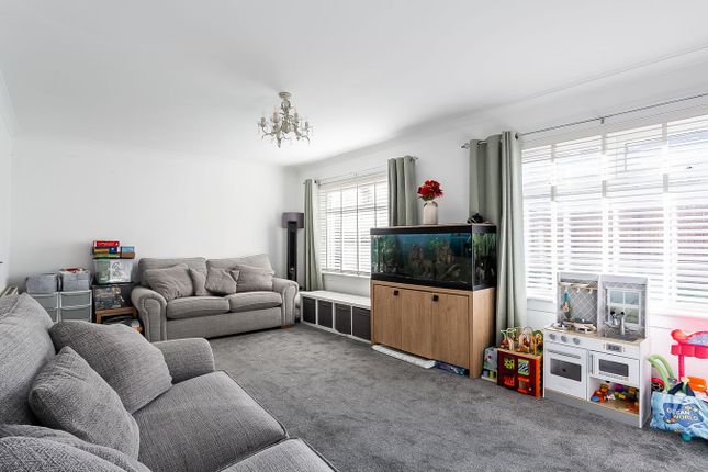 Darroch Drive, Erskine photo 3