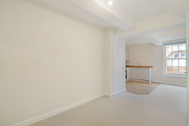 Flat 2, 4 Union Street, Stratford-upon-avon photo 4