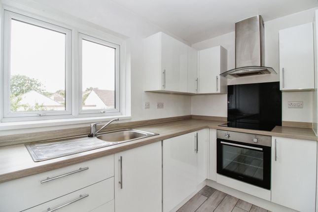 Flat to rent in Mill Close, Newton Abbot