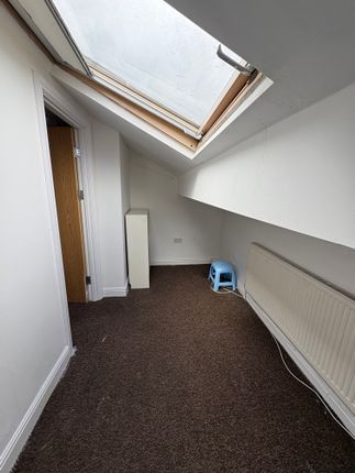 74, Duckworth Lane, Bradford photo 5