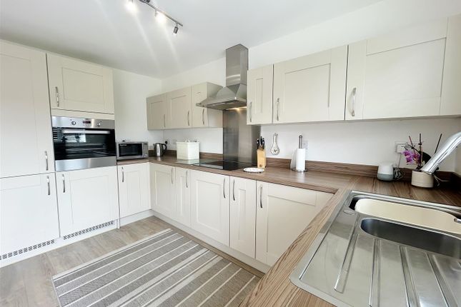 50, Sherwood Drive, Thorpe Willoughby photo 2