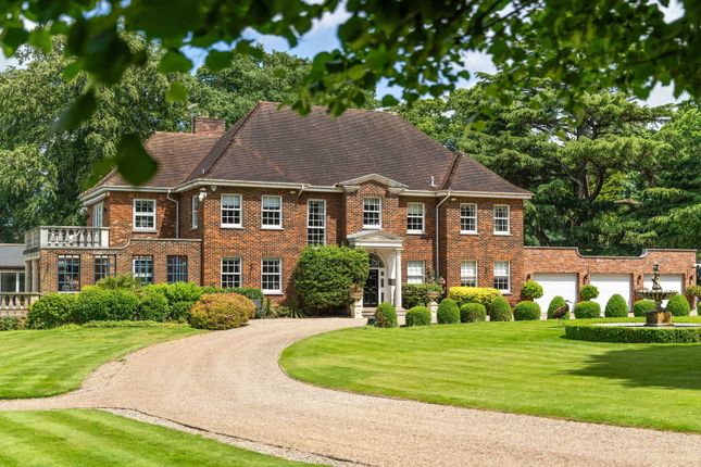 Thumbnail Detached house for sale in Warley Road, Great Warley