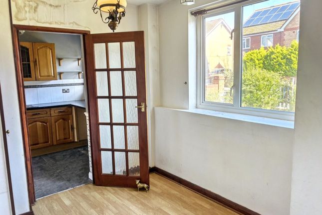 36, Hobart Road, Weston-super-Mare photo 4