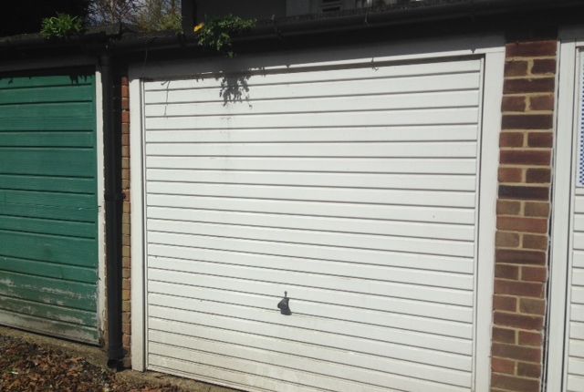 Parking/garage to rent in Philip Court, Hornsey Lane, Highgate