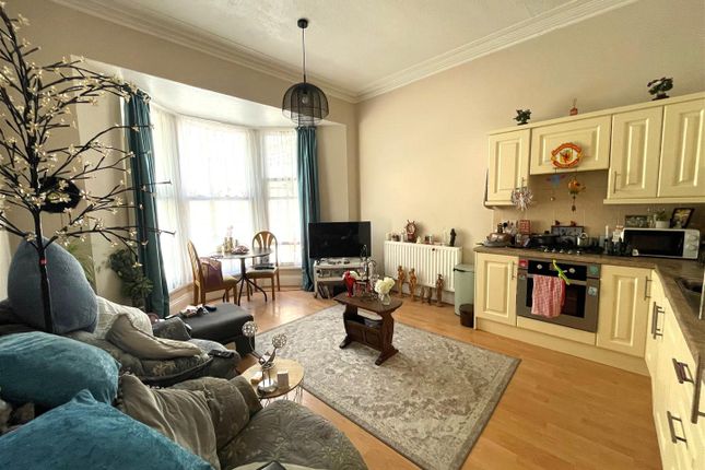 9, Walliscote Grove Road, Weston-Super-Mare photo 2
