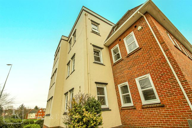 Thumbnail Flat to rent in Crouch Street, Colchester, Essex