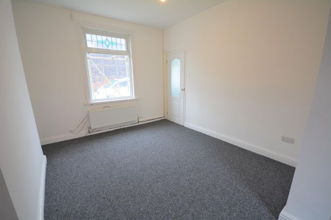 2, Dixon Street, Bishop Auckland photo 2
