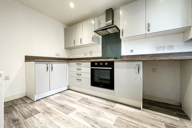 36 Thomas Fox Road, Tonedale, Somerset photo 2
