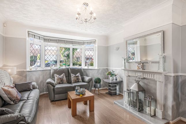9, TRAFALGAR Avenue, Broxbourne photo 4