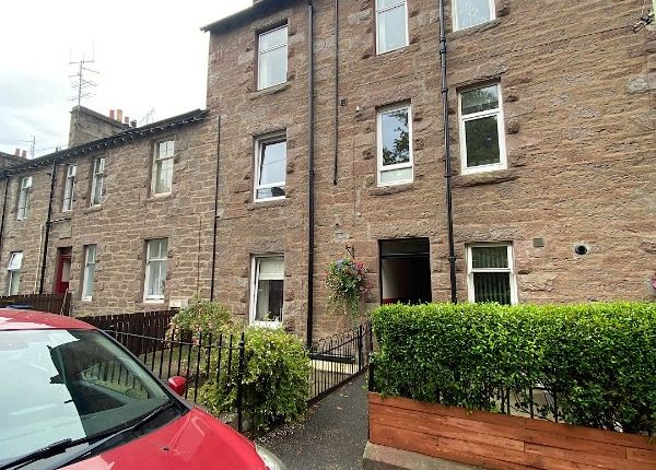 Thumbnail Flat to rent in Low Road, Perth, Perthshire