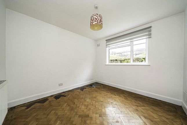 2 Queens Court, Queens Road, Twickenham photo 4