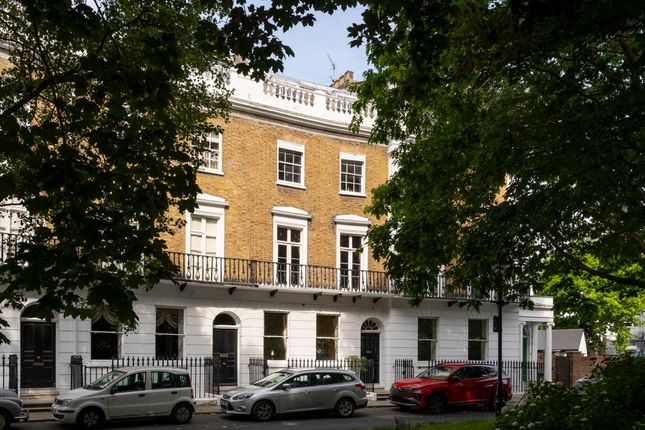 Thumbnail Terraced house for sale in Crescent Grove, Clapham Common