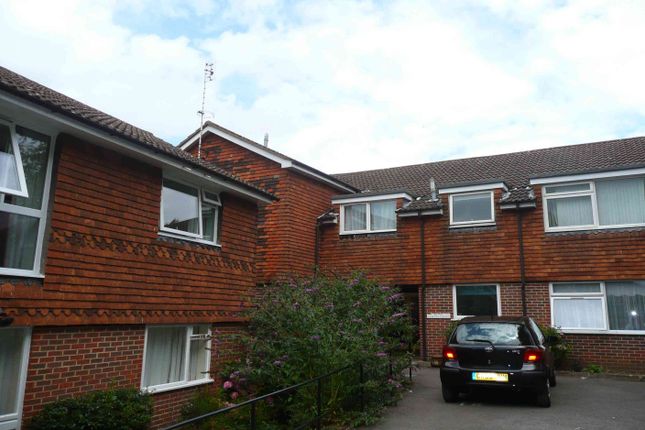 Thumbnail Flat to rent in Griffin Court, Griffin Way, Bookham, Leatherhead, Surrey