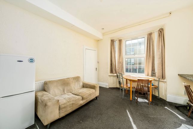 5, Wrotham Road, London photo 4